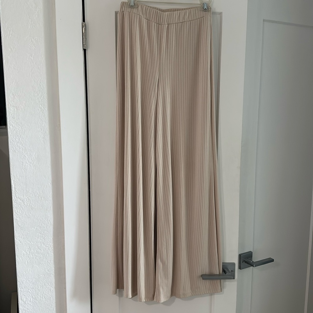 Lulus cream wide leg pants small